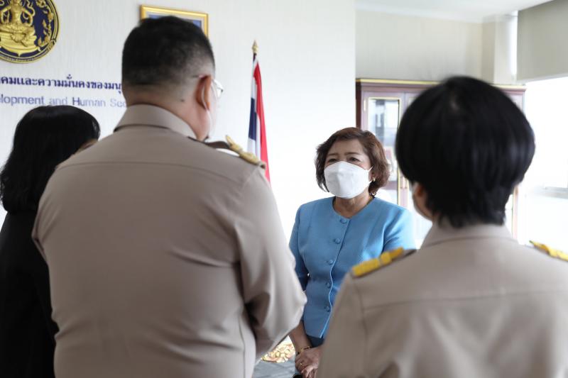 ปลัดพม.แสดงความยิ�