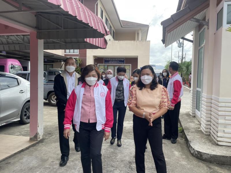 ปลัดพม.ลงพื้นที่ต�
