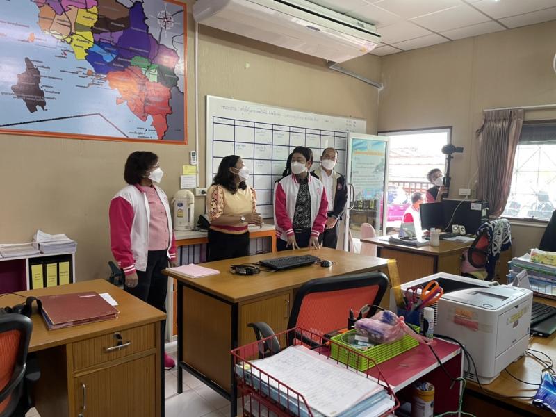 ปลัดพม.ลงพื้นที่ต�