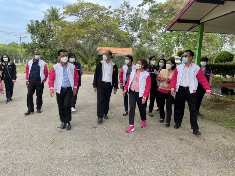ปลัดพม.ตรวจเยี่ยม�