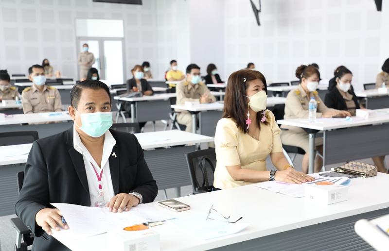 รองปลัดพม.เป็นประ�