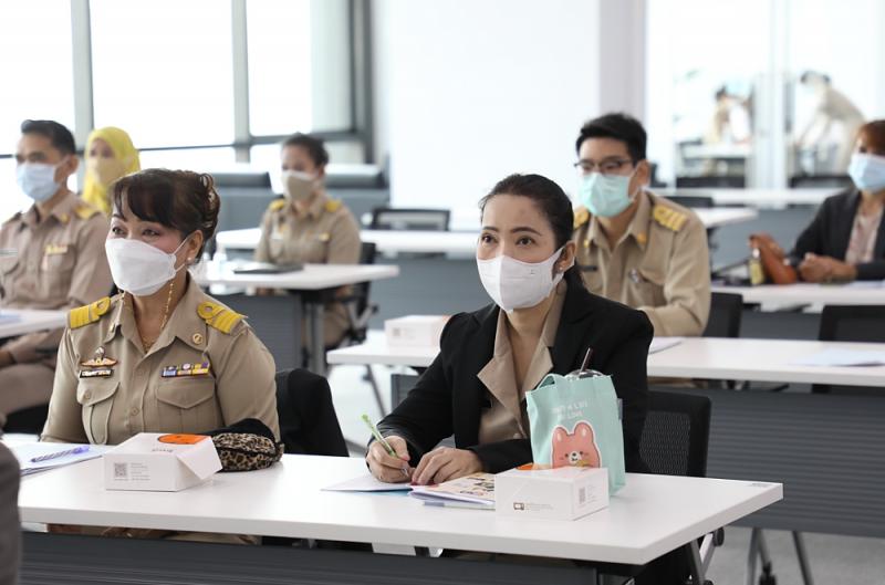 รองปลัดพม.เป็นประ�