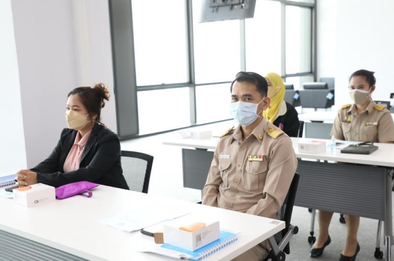 รองปลัดพม.เป็นประ�