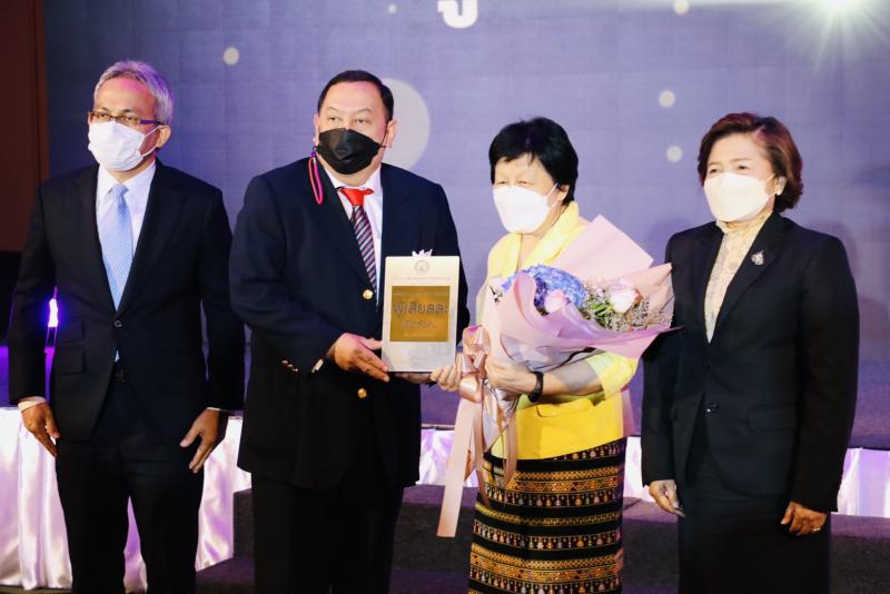 รมว.พม. เป็นประธาน�