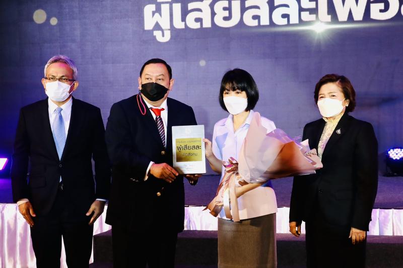 รมว.พม. เป็นประธาน�