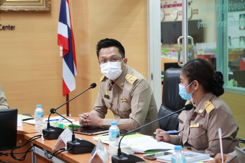 รองปลัดพม.เป็นประ�