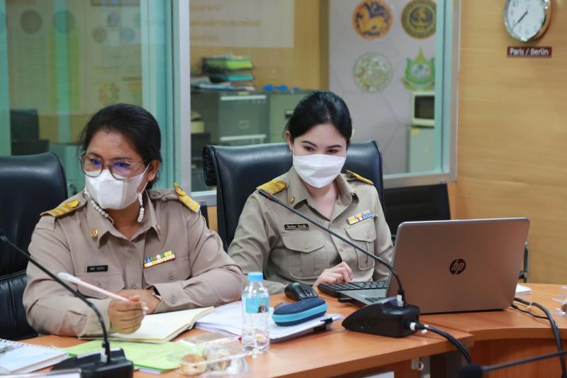 รองปลัดพม.เป็นประ�