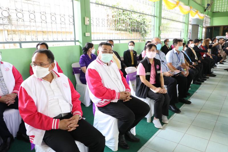 รมว.พม.พร้อมด้วยรม
