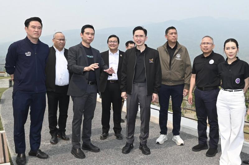 รมว.พม. ร่วมประชุม�