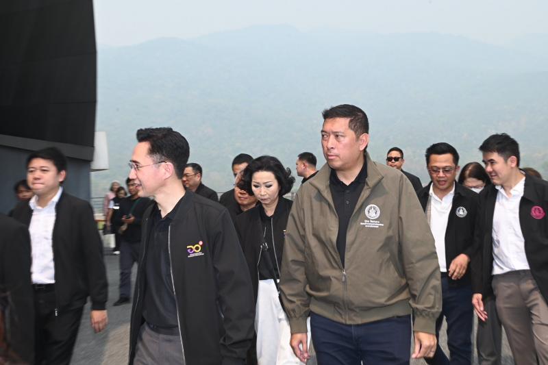 รมว.พม. ร่วมประชุม�