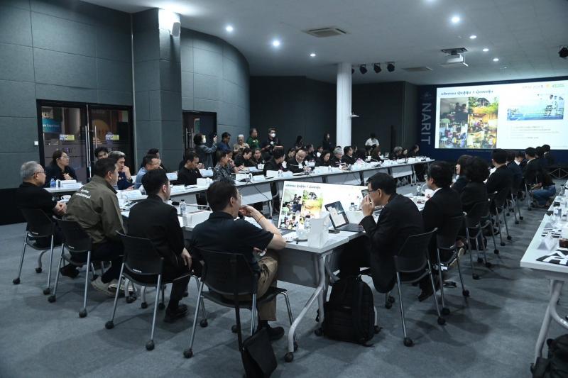 รมว.พม. ร่วมประชุม�