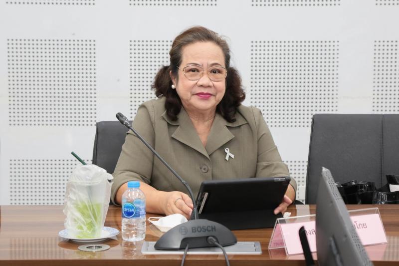 นางสาวสุนีย์ ศรีส�