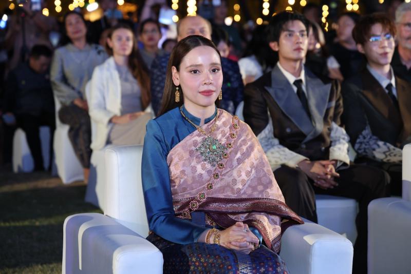 นางสาวสุนีย์ ศรีส�