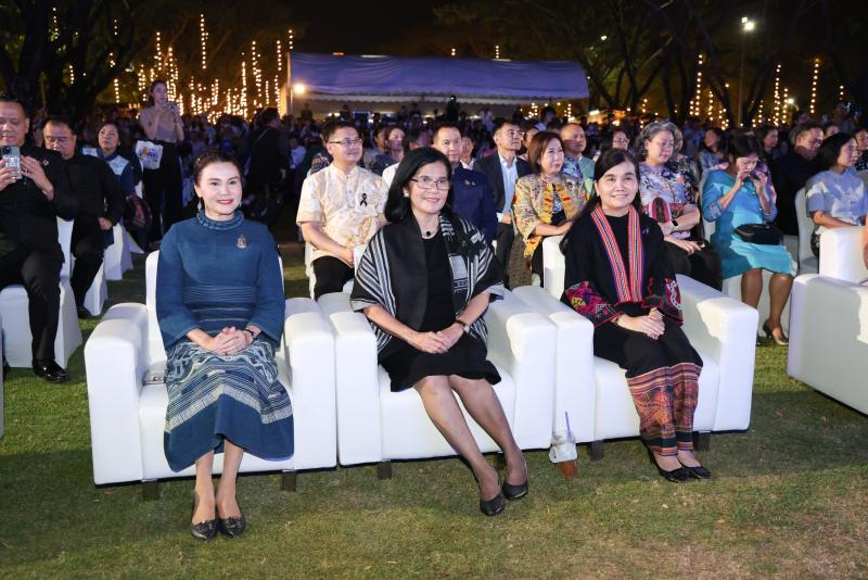 นางสาวสุนีย์ ศรีส�