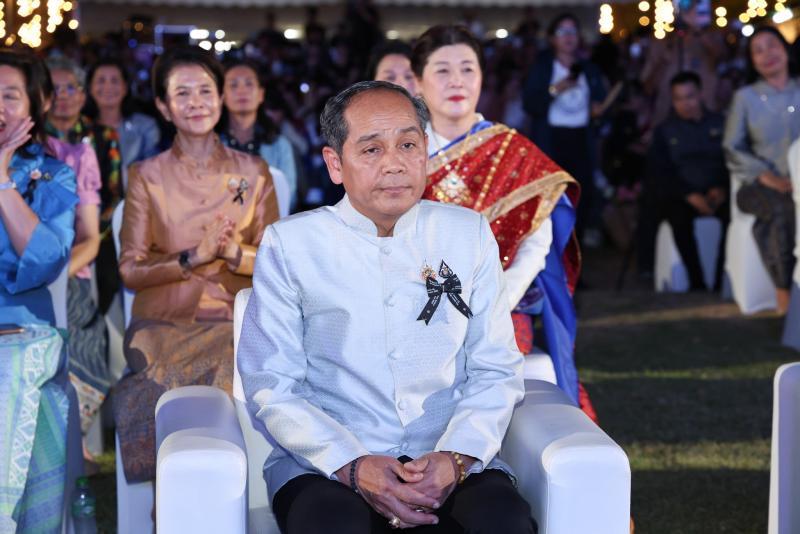 นางสาวสุนีย์ ศรีส�