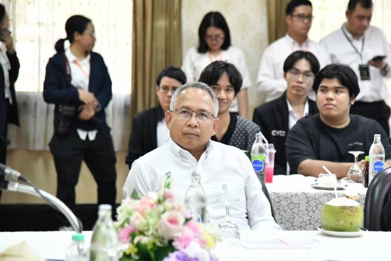 รมว.พม. ลงพื้นที่ต�
