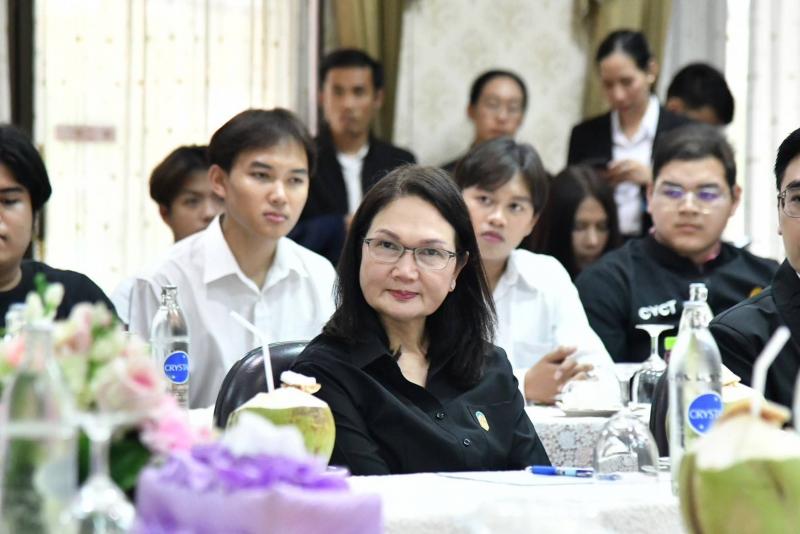 รมว.พม. ลงพื้นที่ต�