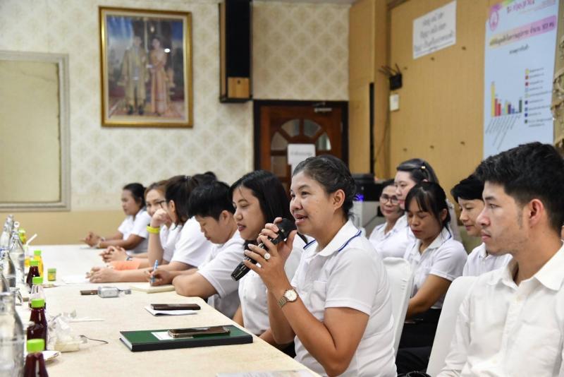 รมว.พม. ลงพื้นที่ต�