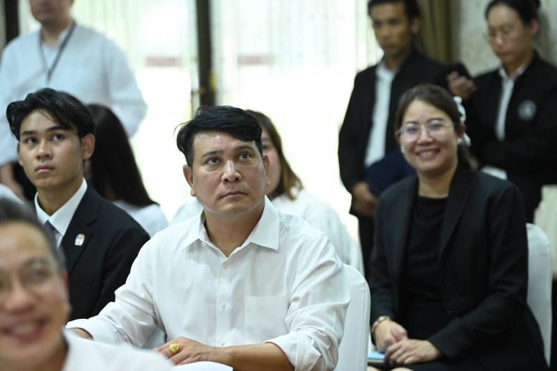 รมว.พม. ลงพื้นที่ต�