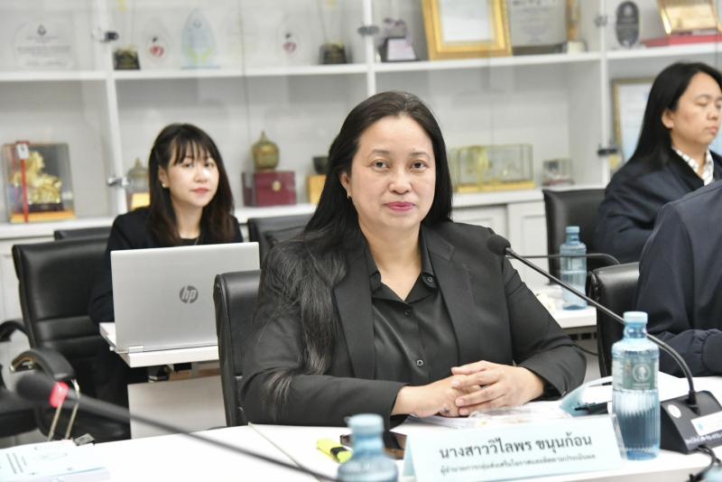 นางสาวสุนีย์ ศรีส�