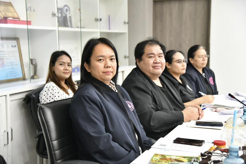 นางสาวสุนีย์ ศรีส�