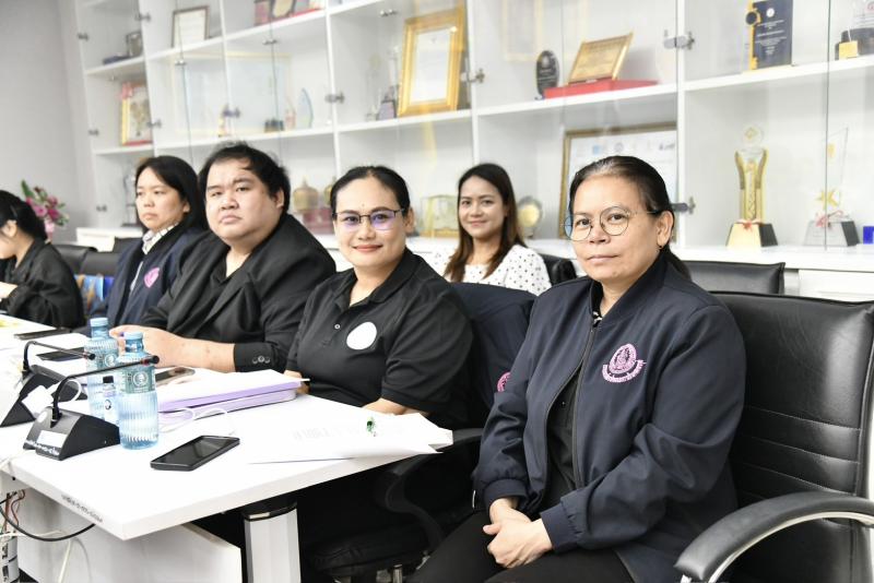 นางสาวสุนีย์ ศรีส�