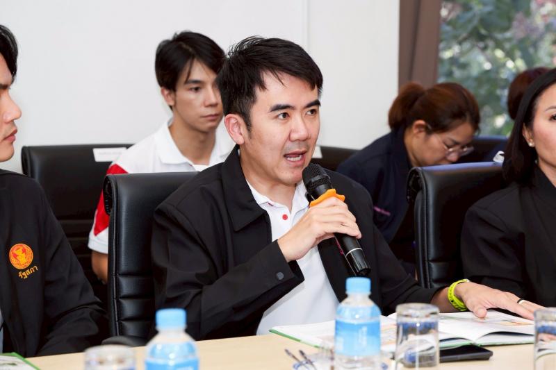 รมว.พม. ลงพื้นที่ต�