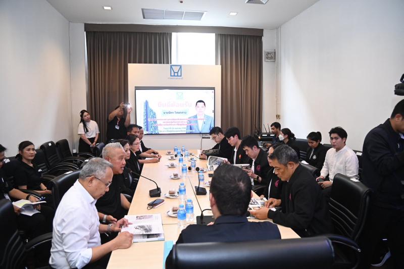 รมว.พม. ลงพื้นที่ต�