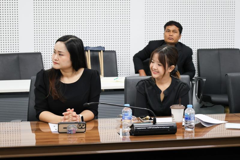 นางเตือนใจ คงสมบั�
