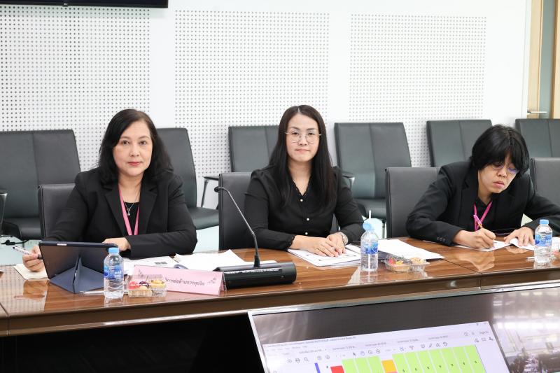 นางเตือนใจ คงสมบั�