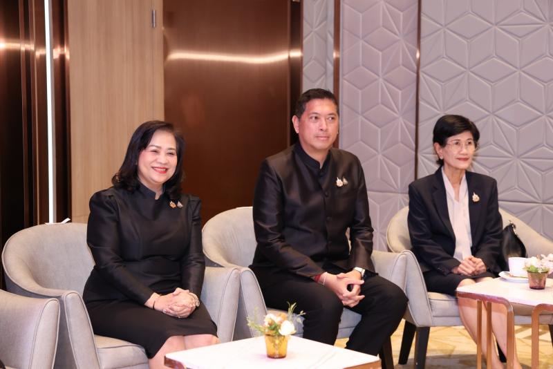 รมว.พม. เป็นประธาน�