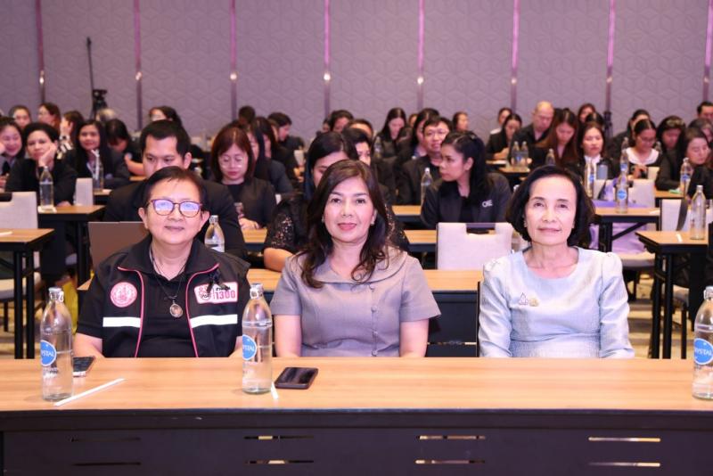 รมว.พม. เป็นประธาน�