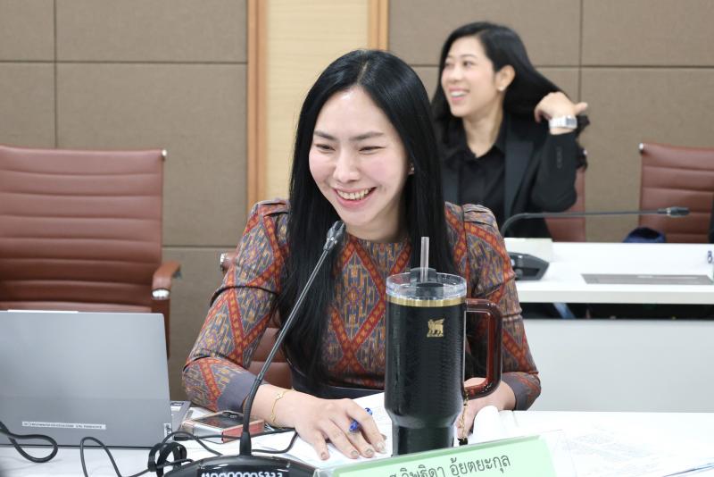 ปลัด พม. เป็นประธา�