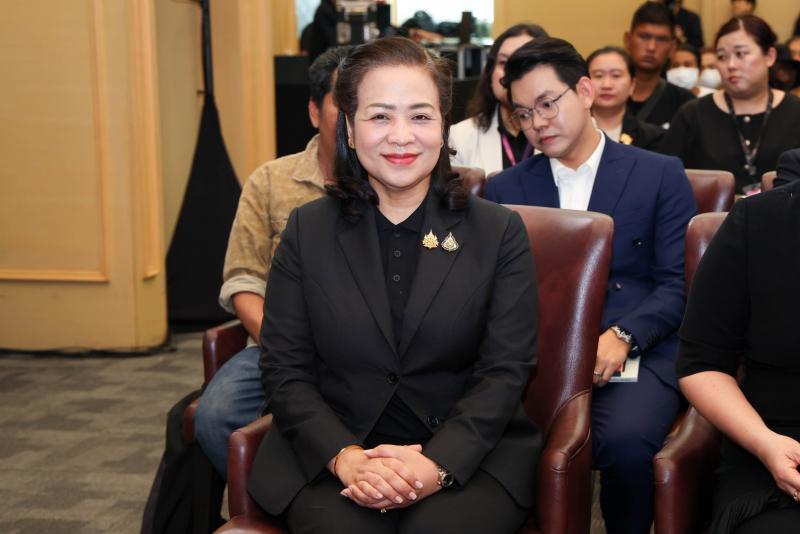 รมว.พม. เป็นประธาน�