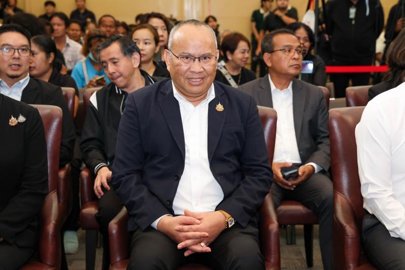 รมว.พม. เป็นประธาน�
