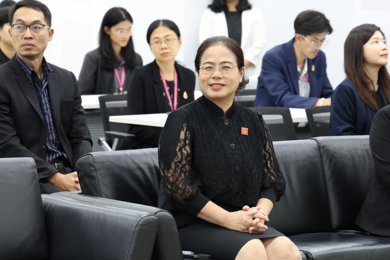 ปลัด พม. เป็นประธา�