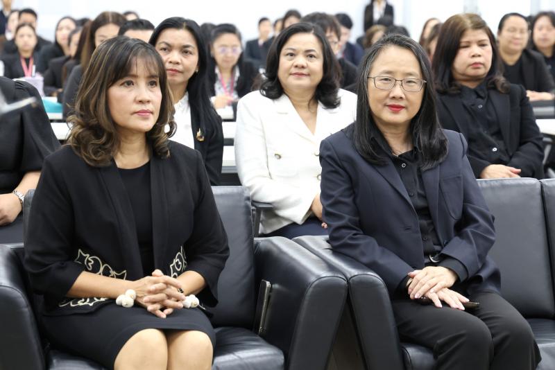 ปลัด พม. เป็นประธา�