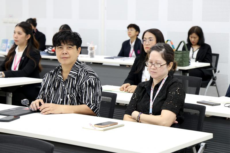 ปลัด พม. เป็นประธา�
