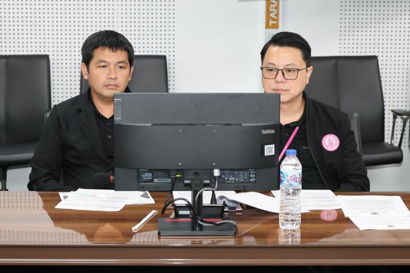นางศิริลักษณ์ มีม�