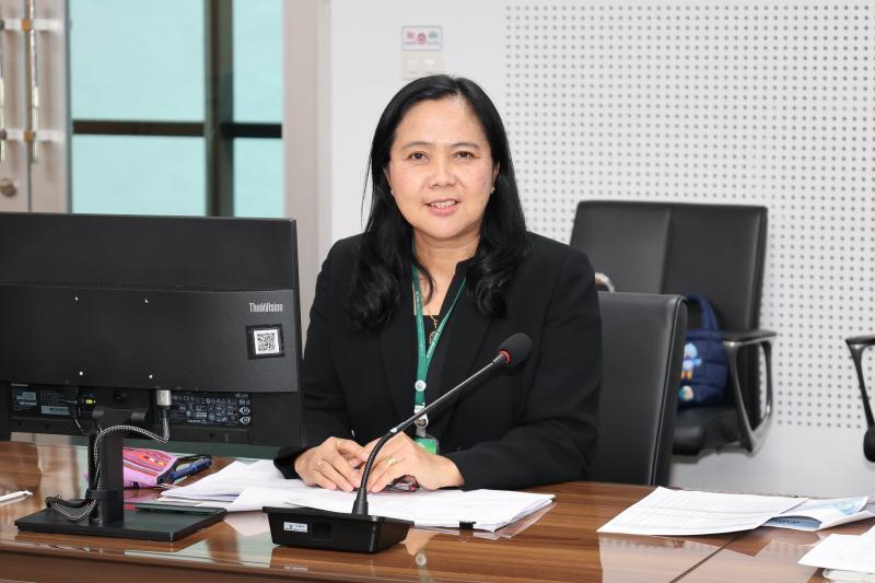 นางศิริลักษณ์ มีม�