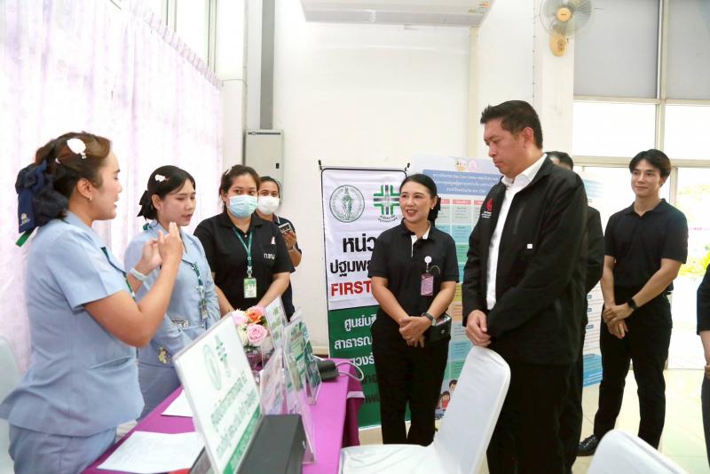 "นิกร" นำทีม พม. �