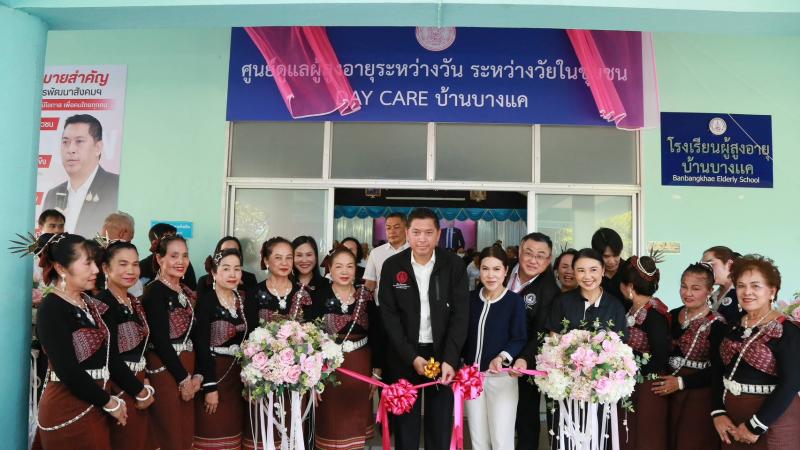 "นิกร" นำทีม พม. �