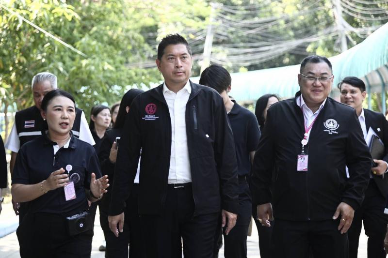 "นิกร" กำชับ พม. �