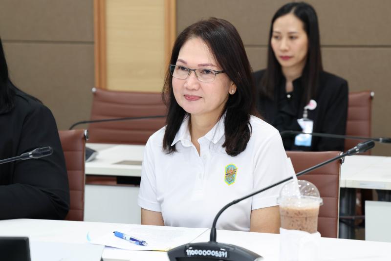 ปลัด พม. เป็นประธา�