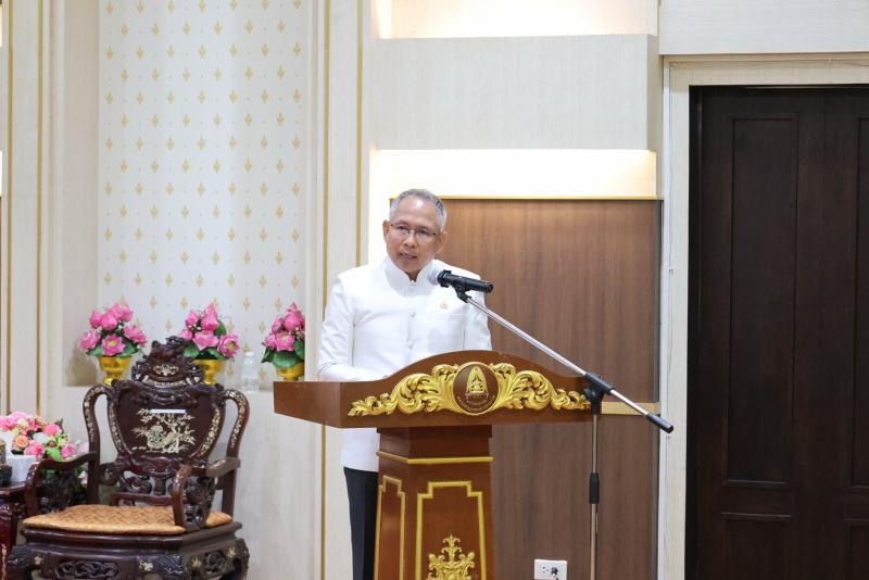 ปลัด พม. เป็นประธา�
