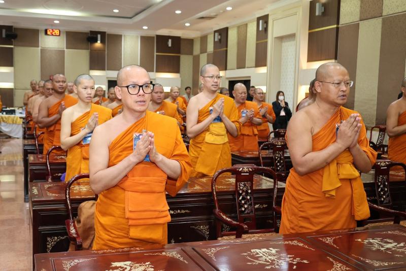 ปลัด พม. เป็นประธา�