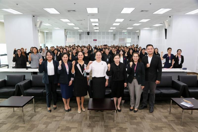 นางเตือนใจ คงสมบั�