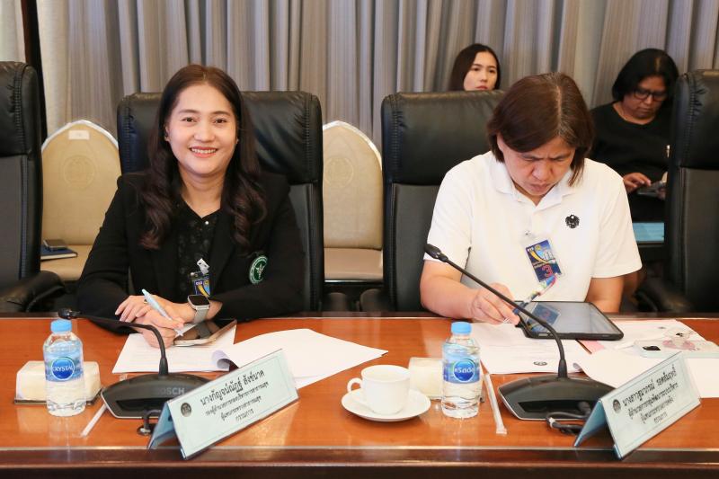 นางเตือนใจ คงสมบั�