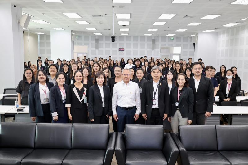 ปลัด พม. เป็นประธา�