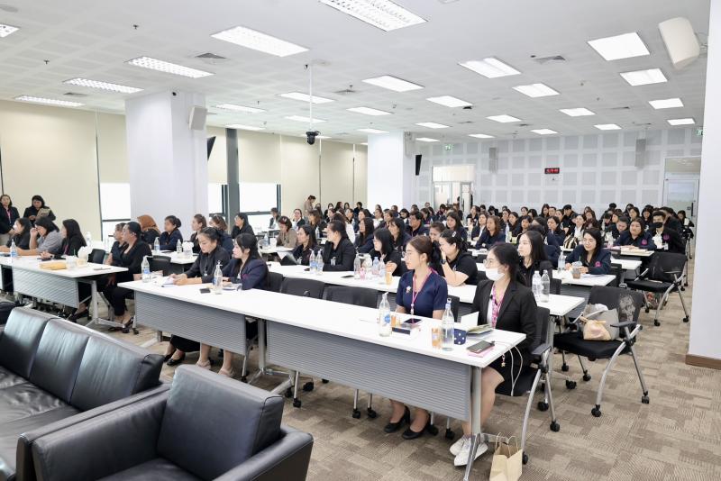 ปลัด พม. เป็นประธา�